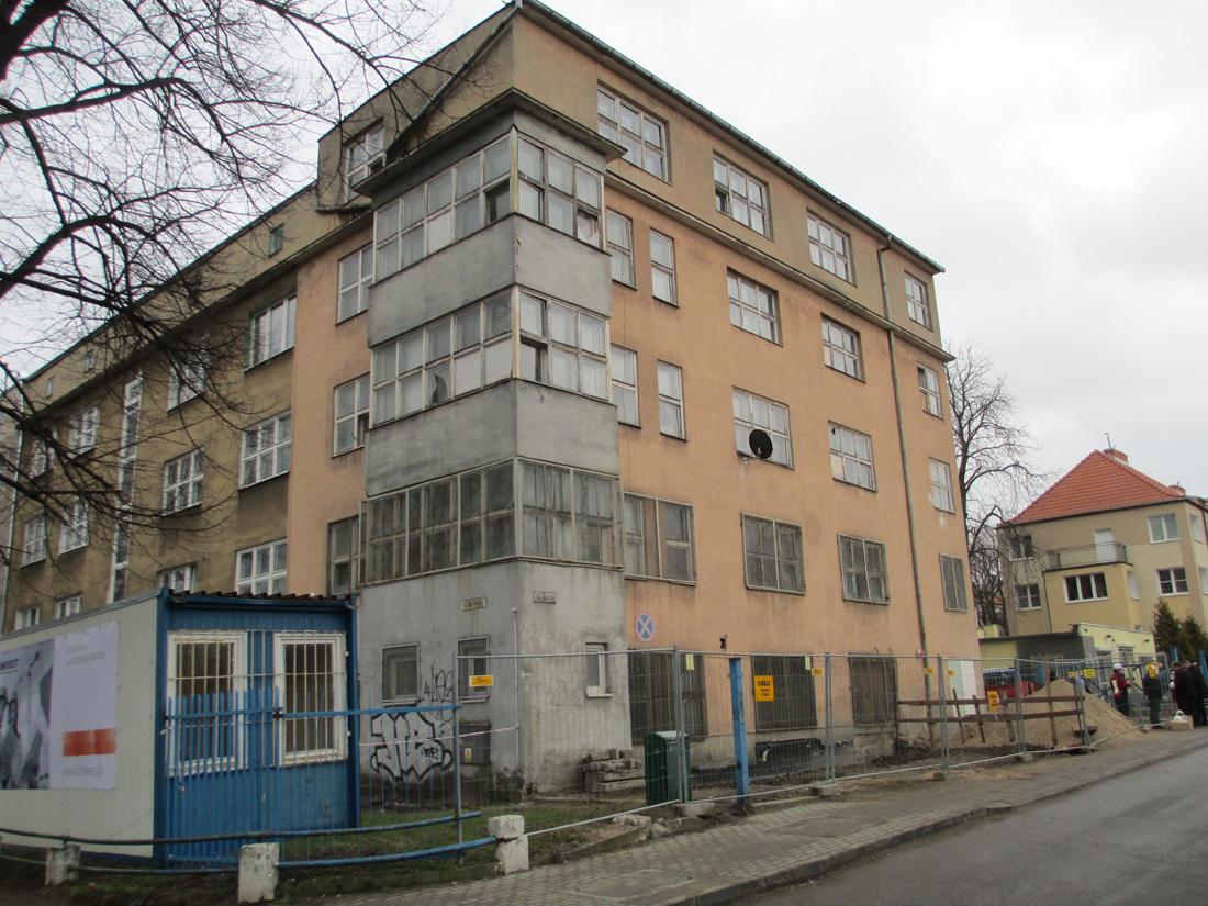 Ta ruina zamieniona będzie w … Więcej 1. Pieniadze dla hoteli