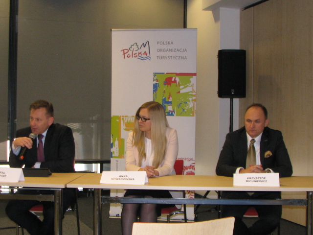 Konferencja prasowa. Od lewej Rafał Szmytke, prezes POT, Anna Nowakowska, członek zarządu Stowarzyszenia Branży Eventowej, Krzysztof Michniewicz, prezes zarządu Stowarzyszenia Organizatorów Incentive Travel Konferencja prasowa. Od lewej Rafał Szmytke, prezes POT, Anna Nowakowska, członek zarządu Stowarzyszenia Branży Eventowej, Krzysztof Michniewicz, prezes zarządu Stowarzyszenia Organizatorów Incentive Travel
