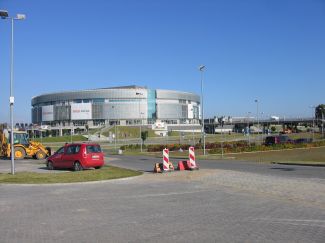 Hala Ergo Arena … Więcej Hala widowiskowo-sportowa Ergo Arena, na granicy Gdańska i Sopotu, może przyjąć nawet 11 tys. widzów na miejscach siedzących lub około 15 tys. na miejscach siedzących i stojących/ fot.: Kazimierz Netka