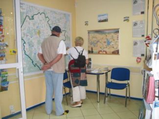 Mrągowskie Centrum Informacji Turystycznej … Więcej MCIT, ul. Warszawska 26, tel.: 89/ 741-80-39, 743-34-68, info@it.mragowo.pl, http://www.it.mragowo.pl / fot.: Archiwum MCIT