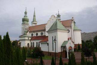 Sanktuarium Miłosierdzia Bożego … Więcej Okazałe sanktuarium, zbudowane przez ks. Sylwestra Zawadzkiego, pomysłodawcę budowy największego pomnika Chrystusa na świecie / fot.: Marek Perzyński