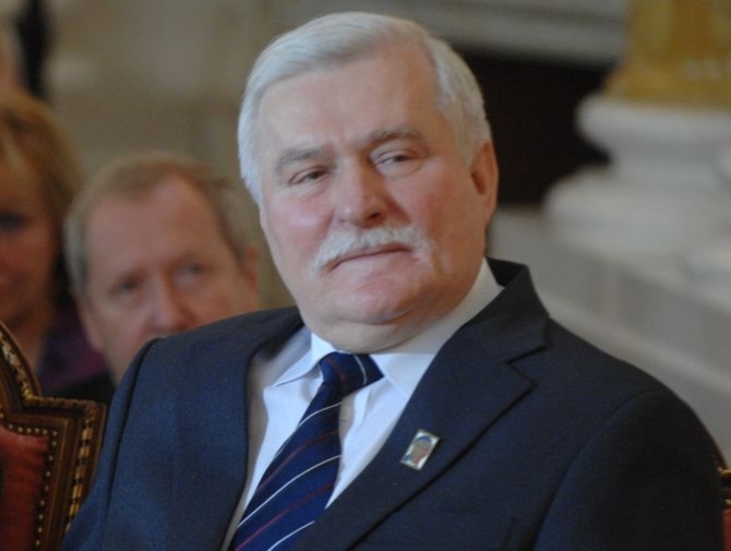 Gość specjalny Dni Polskich w Lille … Więcej Były prezydent Polski przyjechał do Lille aby promować Polskę w ramach odbywającej się we Francji kampanii promocyjnej Polskiej Organizacji Turystycznej