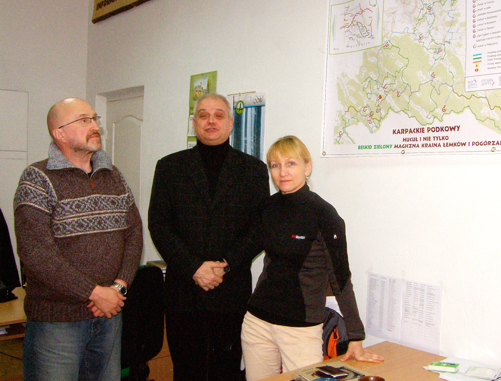 Polsko-ukraińskie spotkanie w Gorlicach … Więcej Olena Bondarenko z POIT w Kijowie z prezesem Andrzejem Orchelem i dyrektorem Robertem Łętowskim z LOT „Beskid Zielony” / fot.: E. Tomczyk-Miczka