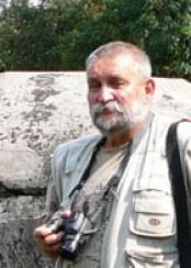 Strażnik Jaskini Jerzy Roszkiewicz Strażnik Jaskini Jerzy Roszkiewicz