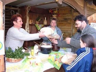 Podczas pikniku rodzinnego w Szreniawie Podczas pikniku rodzinnego w Szreniawie