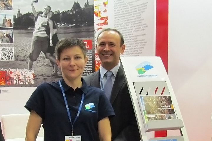 Zdzisław Pawlicki, dyrektor Biura ZROT … Więcej Zdzisław Pawlicki, dyrektor Biura Zachodniopomorskiej Regionalnej Organizacji Turystycznej i Sylwia Mytnik, kierownik Regionalnego Centrum Informacji Turystycznej w Koszalinie ZROT / fot.: E. Tomczyk-Miczka