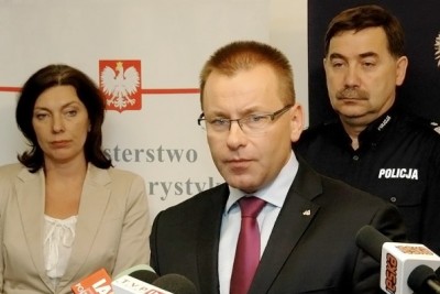 Uczestnicy briefingu … Więcej Rafał Szmytke, prezes Polskiej Organizacji Turystycznej, Katarzyna Sobierajska, podsekretarz Stanu w Ministerstwie Sportu i Turystyki i nadinspektor Krzysztof Gajewski